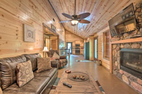Cabin with Hot Tub - Near Broken Bow Lake and Hiking!